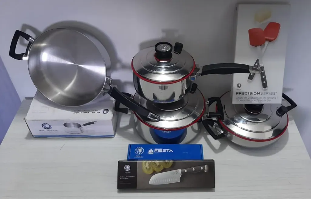 Juego De Ollas 17 Piezas Royal Prestige Plateado (Usado) 