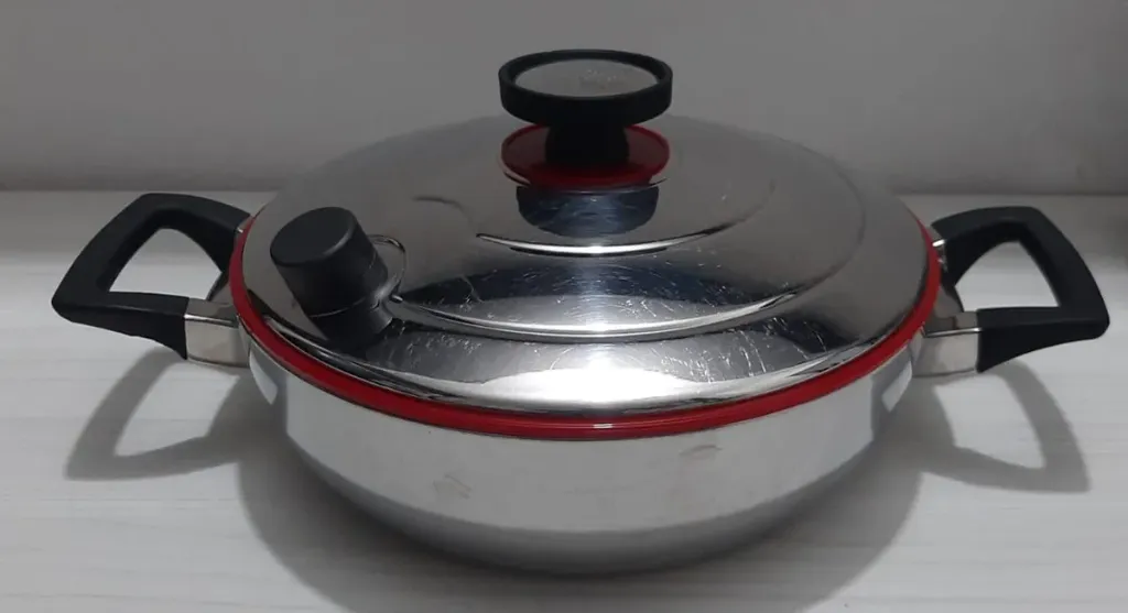 Olla Paellera Con Tapa 26cm Royal Prestige Plateado (Usado) 